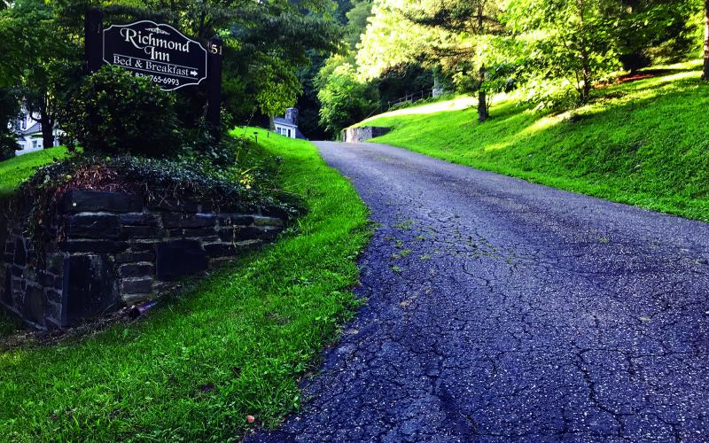 The driveway up to the Richmond Inn in Spruce Pine sits ready for visitors to venture up for a stay. Owner Maggie Haskell said the pandemic has changed things drastically for her and her business. She said the pandemic cost her business several of its seasonal regulars. (MNJ photo/Cory Spiers)
