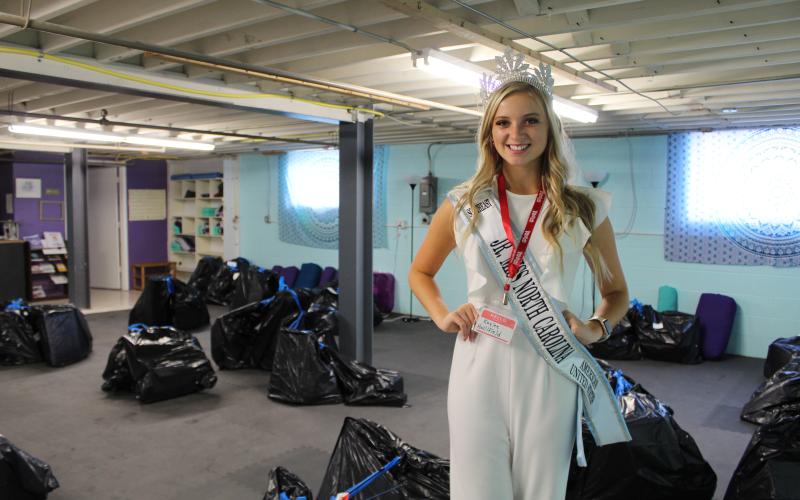 Kaylee Hollifield, Junior Miss NC Southeast America 2020, helped out with Toys for Tots distribution on Saturday, Dec. 12. Hollifield said helping out Toys for Tots was a privilege and she was happy to do it as part of her volunteering duties. (MNJ photo/Juliana Walker)