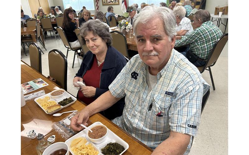MNJ Photo/Noreen Nickolas.  Richard and Marjean Benton, who live in Bakersville, enjoy a meal at the Senior Center.
