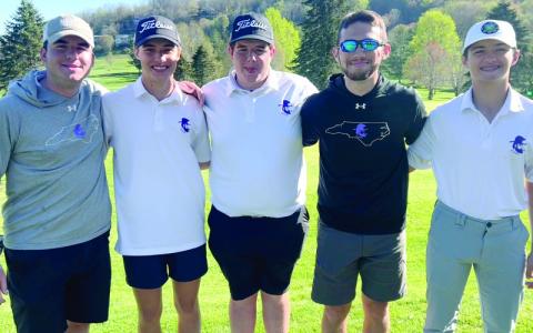 Photo/Stephanie Warren. The Mountaineers secured four out of the top five individual scores, highlighting their exceptional team performance.