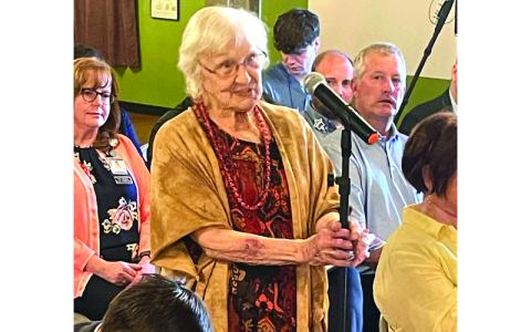 MNJ Photo/Mariel Williams. Gloria Schulman of Spruce Pine asks a question about the future of Blue Ridge Regional Hospital. Representatives of Affiliated Monitors, Inc. recently came to Spruce Pine to hear community concerns. 